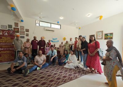 group photo with people of old age home